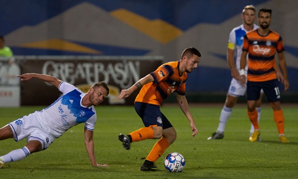 Tulsa Roughnecks FC's Michael Gamble keeps possession vs. Reno 1868 FC