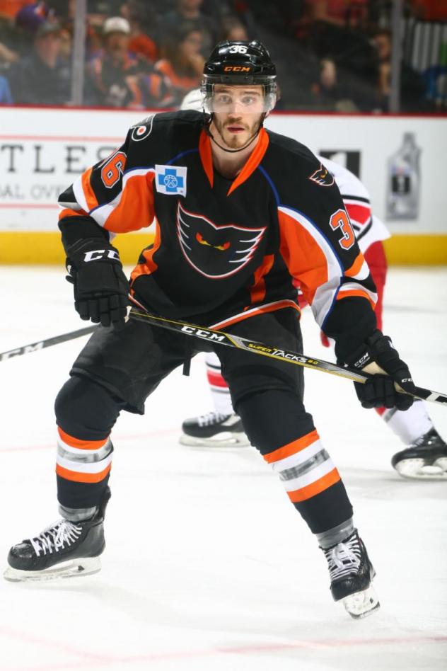 Forward Alex Krushelnyski with the Lehigh Valley Phantoms