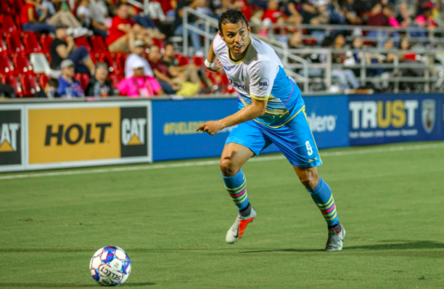 Las Vegas Lights FC forward Sammy Ochoa attacks during a match at San Antonio FC