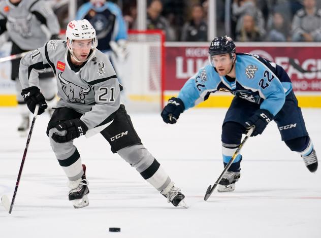 San Antonio Rampage RW Klim Kostin (21) and Milwaukee Admirals LW P.C. Labrie