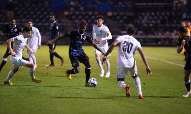 Colorado Springs Switchbacks FC dribble through the Sounders FC 2 defense