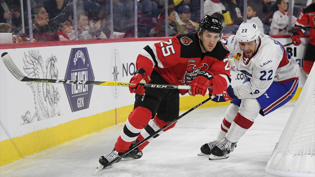 Binghamton Devils RW Nick Lappin (25) works against the Laval Rocket