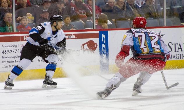 Dean Chouinard of the Allen Americans (72) faces the Wichita Thunder