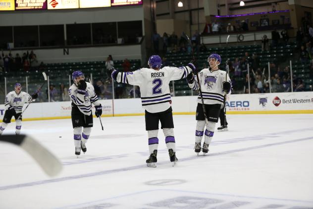 Tri-City Storm celebrate vs. the Des Moines Buccaneers