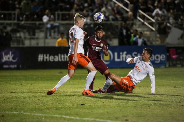 Sacramento Republic FC battles for possession vs. the Swope Park Rangers