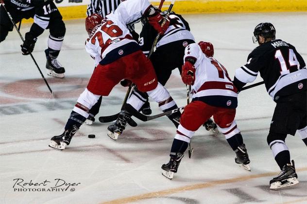 Spencer Asuchak of the Allen Americans vs. the Rapid City Rush