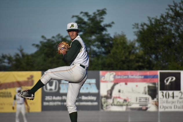 West Virginia Miners pitcher Zachariah Devon on the mound