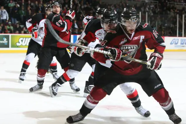 Craig Cunningham skating with the Vancouver Giants