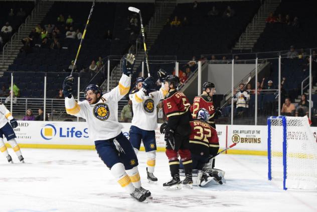 Norfolk Admirals celebrate a goal against the Atlanta Gladiators