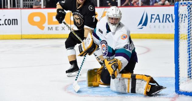 Orlando Solar Bears goaltender Corbin Boes