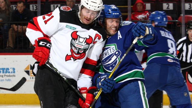 Binghamton Devils C Kevin Rooney vs. the Utica Comets