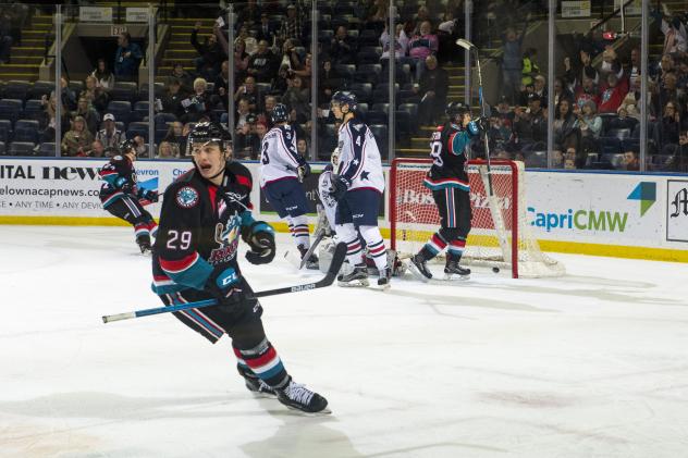 Kelowna Rockets LW Nolan Foote