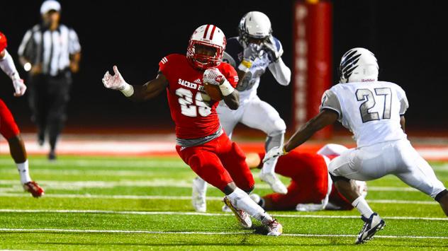 Running back Nate Chavious with Sacred Heart in Connecticut