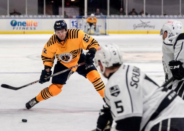 Norfolk Admirals defenseman TJ Melancon vs. the Machester Monarchs