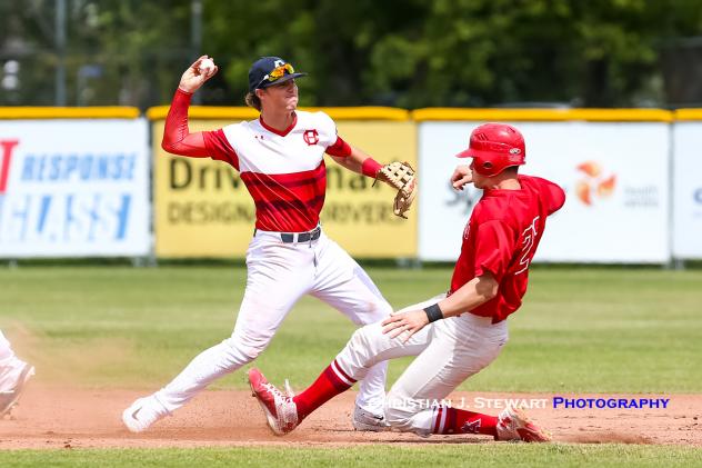 Jason Sperling with the Victoria HarbourCats