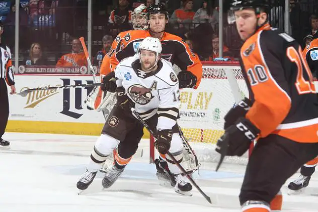 Lehigh Valley Phantoms defense surrounds the the Hershey Bears