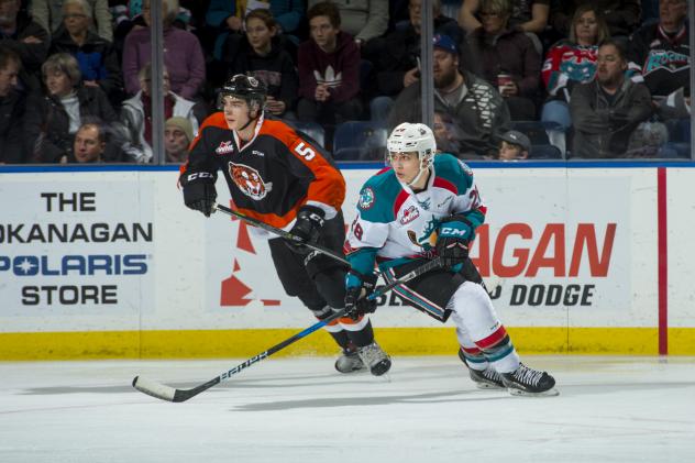 Kelowna Rockets battle the Medicine Hat Tigers