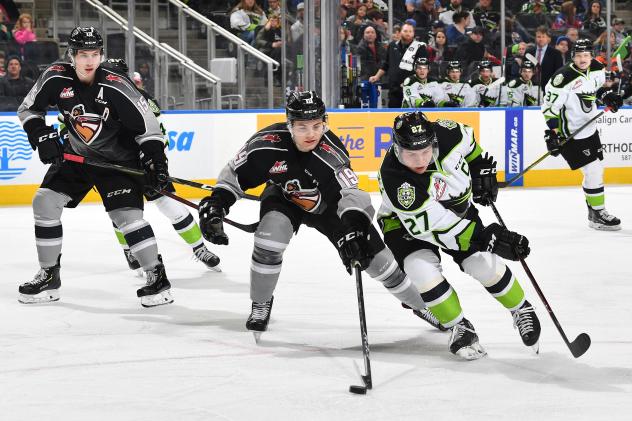 Trey Fix-Wolansky of the Edmonton Oil Kings vs. the Vancouver Giants