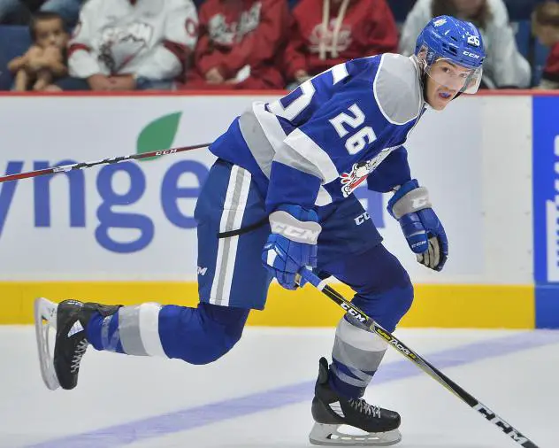 Forward Anthony Tabak with the Sudbury Wolves