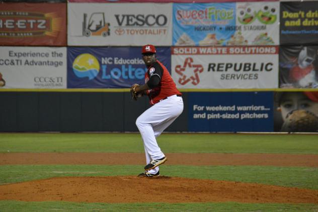 Hickory Crawdads pitcher Demarcus Evans