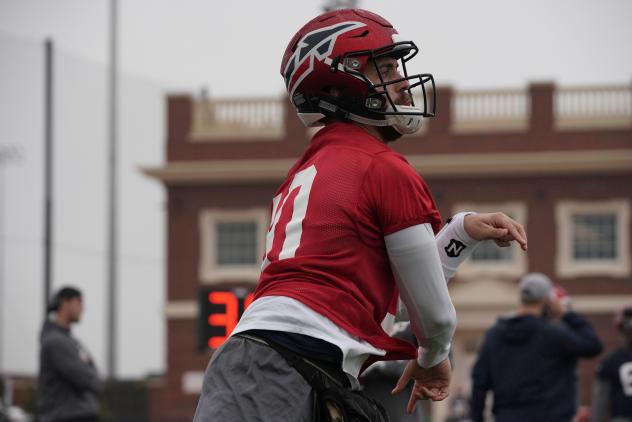Memphis Express quarterback Troy Cook