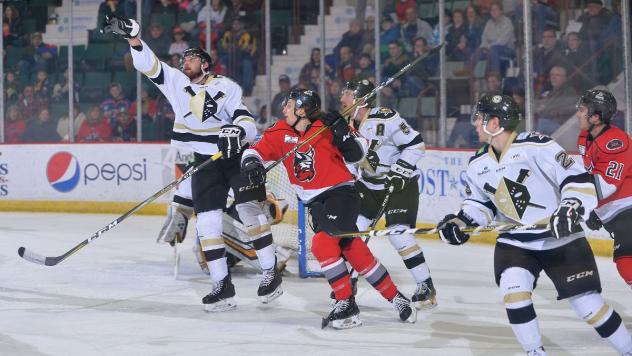 Wheeling Nailers vs. the Adirondack Thunder