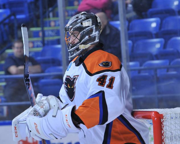 Lehigh Valley Phantoms goaltender Anthony Stolarz