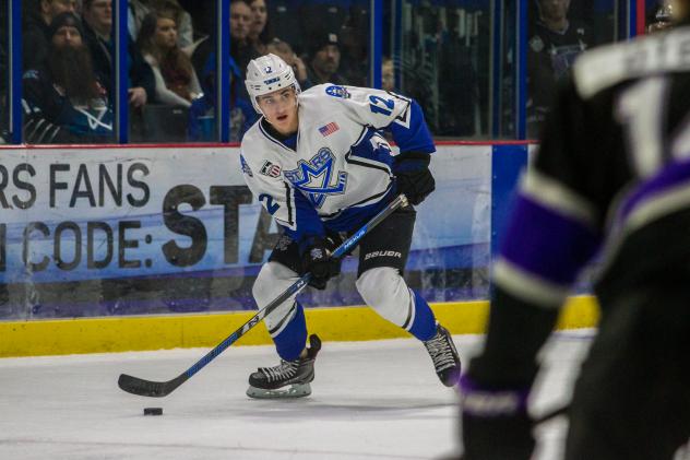 Forward Shane Pinto with the Lincoln Stars