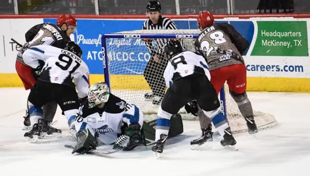 Allen Americans challenge the Idaho Steelheads defense