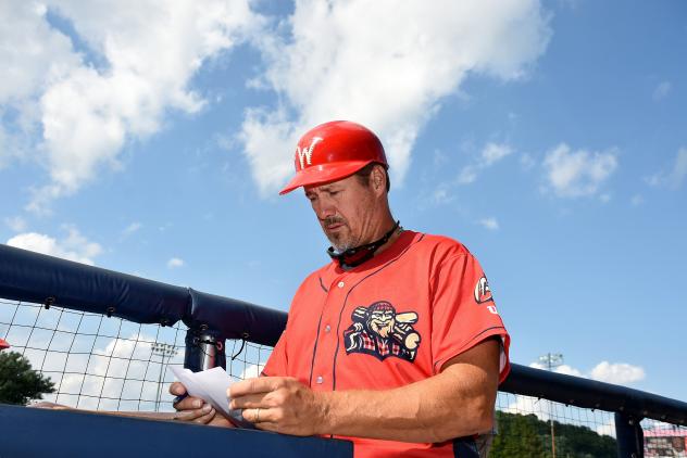 Williamsport Crosscutters manager Pat Borders