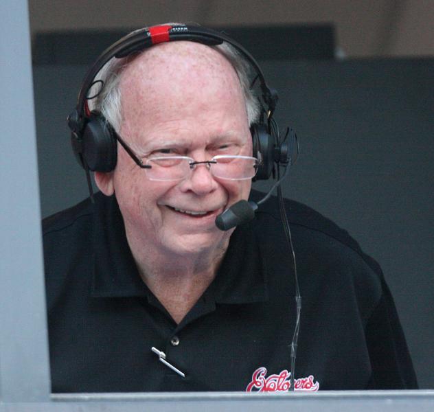 Dave Nitz broadcasting for the Sioux City Explorers