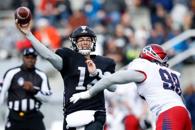 Birmingham Iron quarterback Luis Perez passes against the Memphis Express