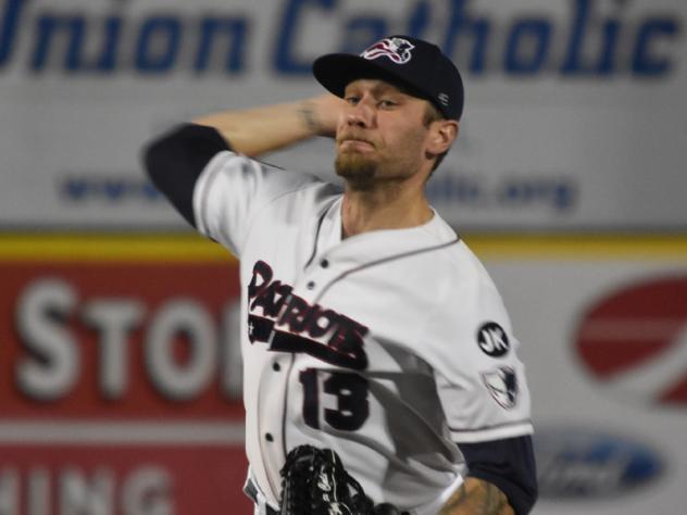 Somerset Patriots pitcher Nate Roe