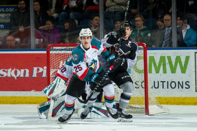 Vancouver Giants and Kelowna Rockets battle in front of the Kelown net