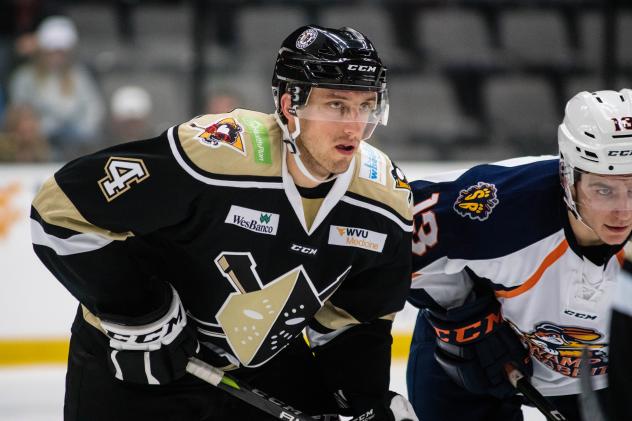 Alex Rauter with the Wheeling Nailers