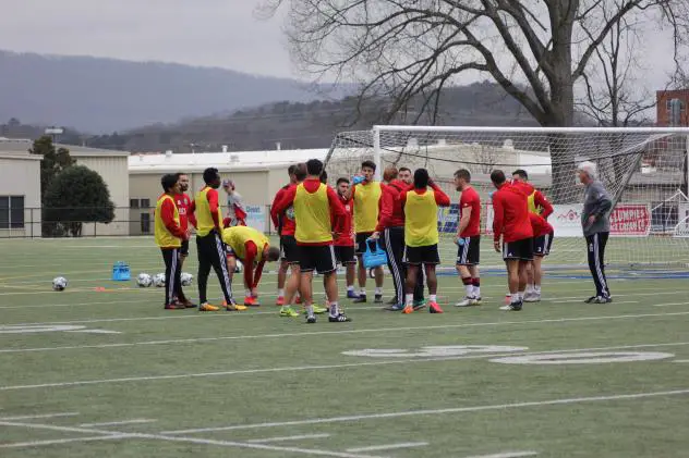Chattanooga Red Wolves SC in training