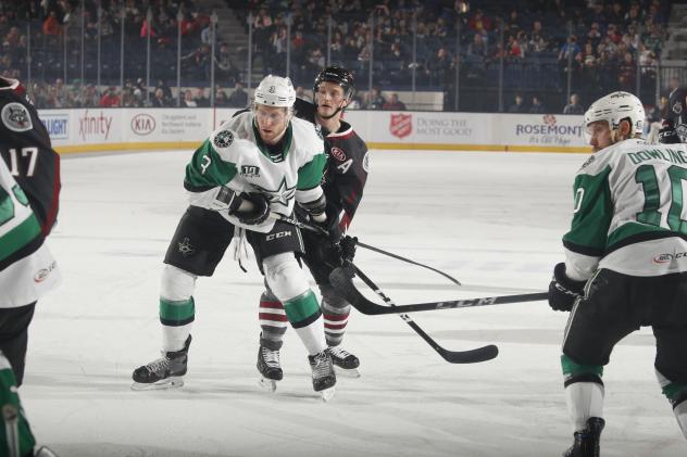 Texas Stars defenseman Dillon Heatherington vs. the Chicago Wolves