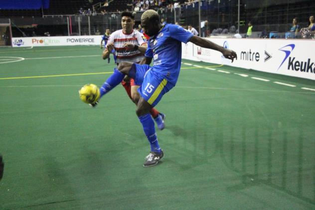 Ontario Fury vs. the Monterrey Flash's Franck Tayou