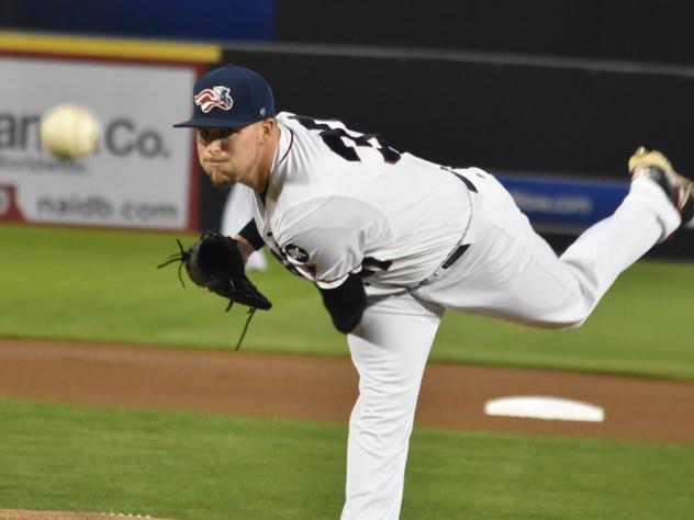 Somerset Patriots pitcher Rick Teasley