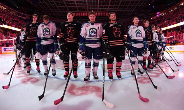 Calgary Hitmen and Swift Current Broncos Stand against Bullying