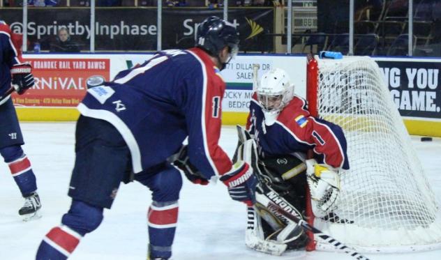 Evansville Thunderbolts goaltender Alex Murray