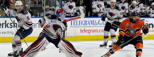 South Carolina Stingrays goaltender Parker Milner faces the Worcester Railers