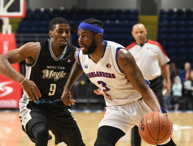 Cape Breton Highlanders guard Devin Sweetney with the ball against the Moncton Magic