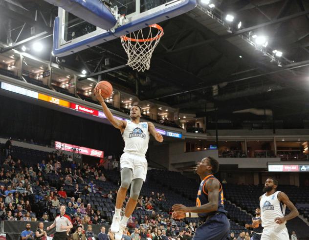 Halifax Hurricanes guard Joel Kindred drives against the Island Storm