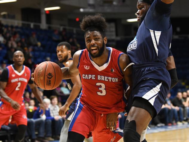 Halifax Hurricanes make it difficult for the Cape Breton Highlanders