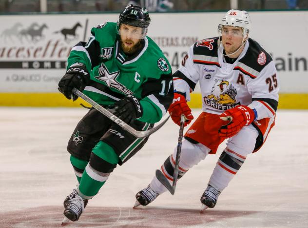 Texas Star center Justin Dowling vs. the Grand Rapids Griffins