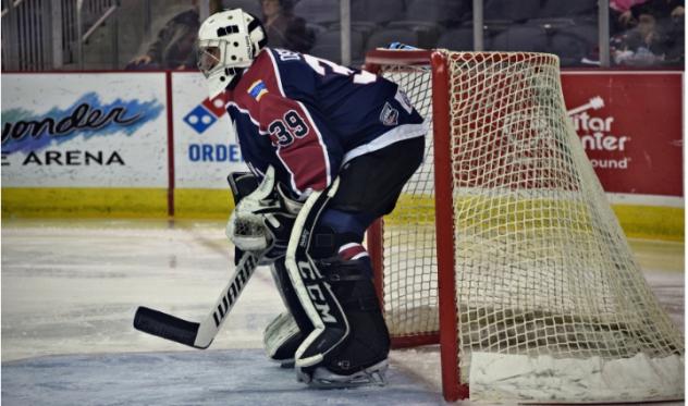 Evansville Thunderbolts goaltender Braeden Ostepchuk