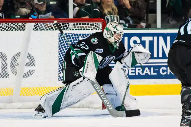 Texas Stars goaltender Colton Point