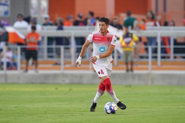 Defender Mike da Fonte