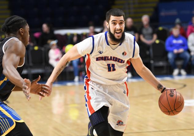 Cape Breton Highlanders guard Aaron Redpath